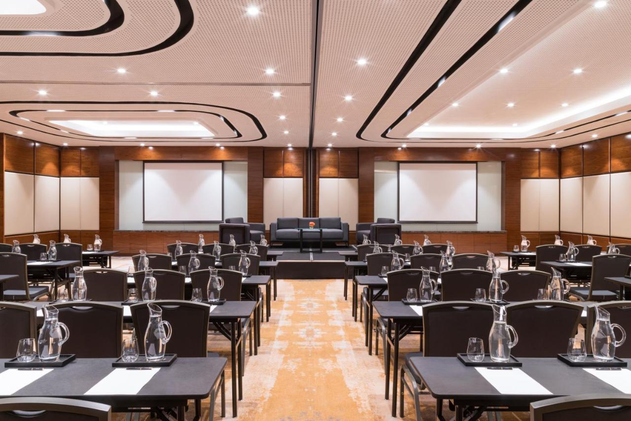 Swissotel Jakarta Pik Avenue Ngoại thất bức ảnh